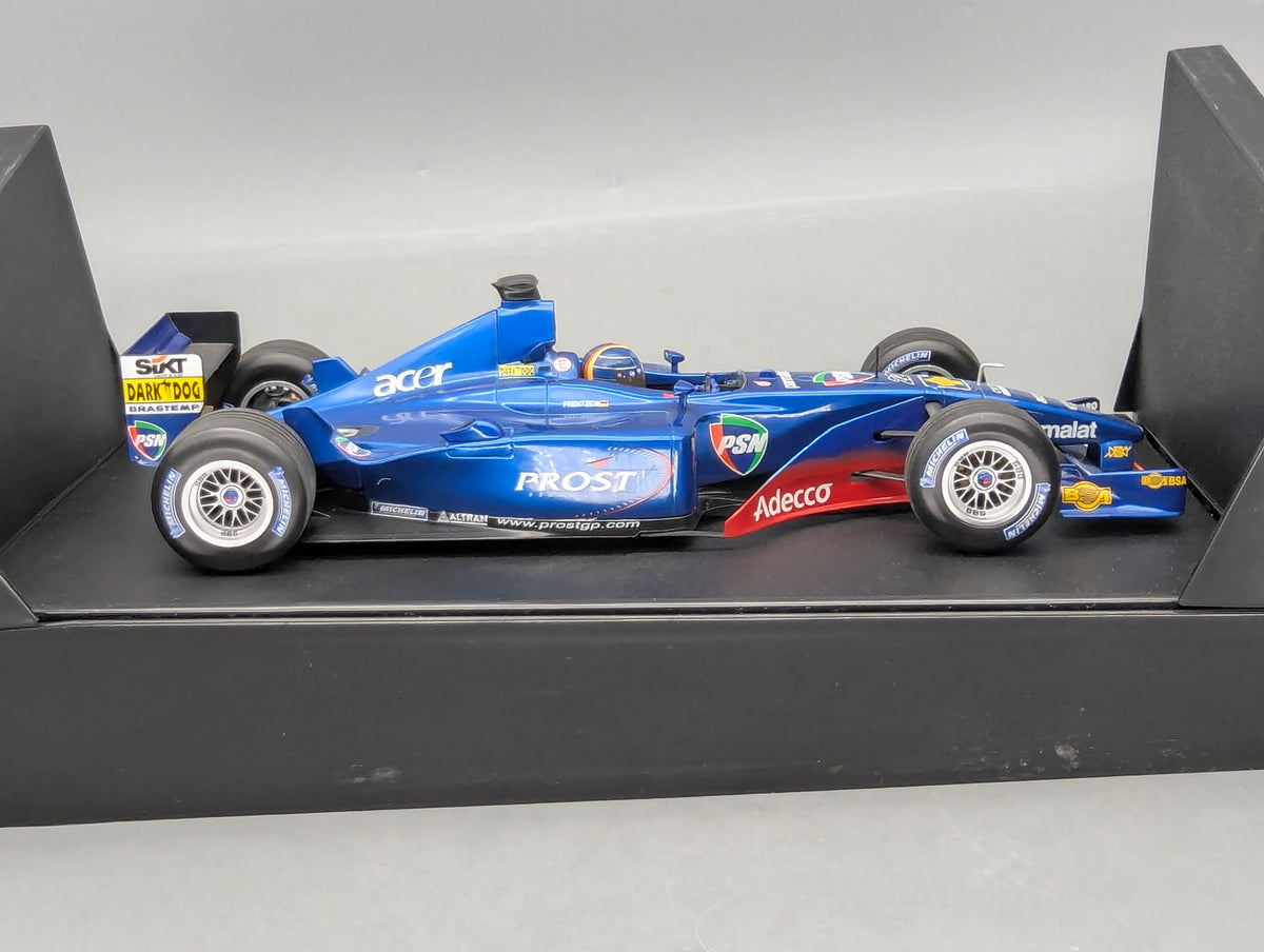 Modellautos 1:18 Minichamps Prost Acer AP04 2001 #22 H. H. Frentzen mit OVP