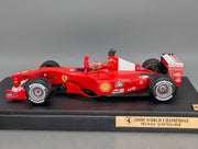 Modellautos 1:18 Hot Wheels Racing Ferrari 2000 World Champion #3 M. Schumacher Vitrine OVP