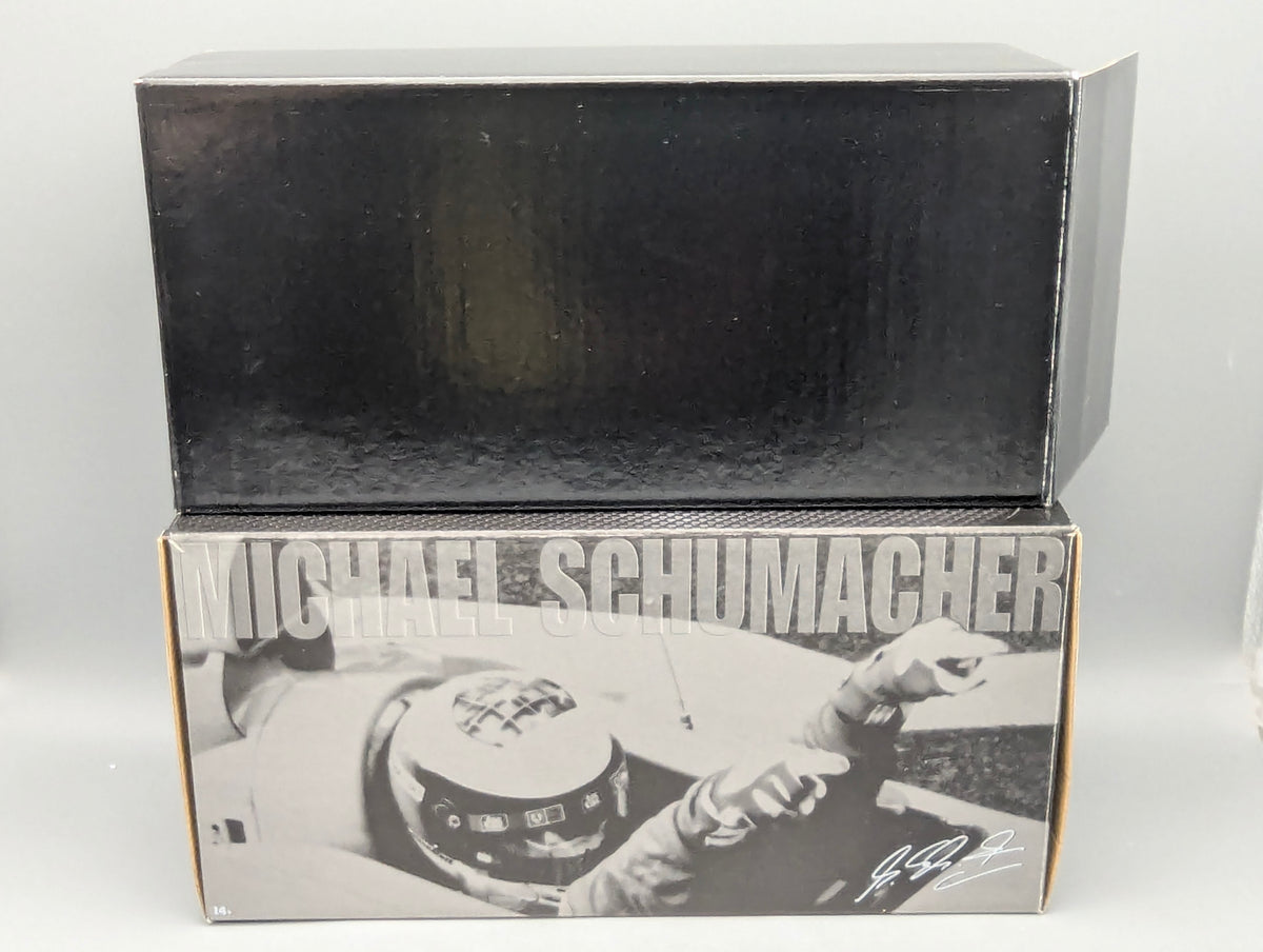 Modellautos 1:18 Hot Wheels Racing Ferrari 2000 World Champion #3 M. Schumacher Vitrine OVP