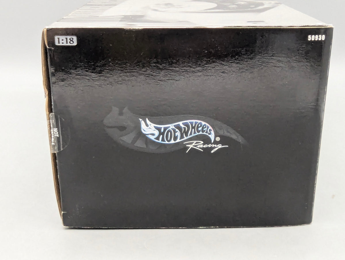 Modellautos 1:18 Hot Wheels Racing Ferrari 2000 World Champion #3 M. Schumacher Vitrine OVP