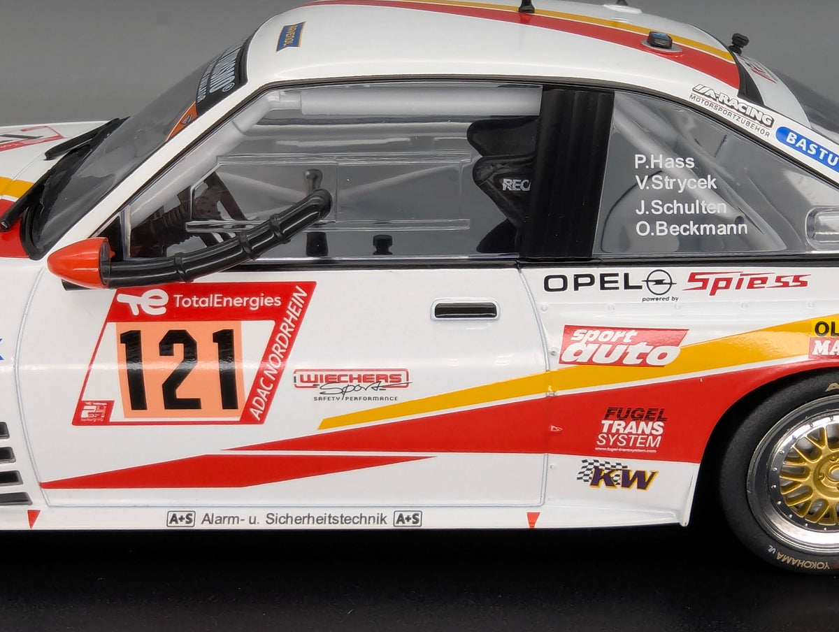 Modellautos 1:18 Werk83 Opel Manta 24h Nürburgring 2023 #121 mit OVP