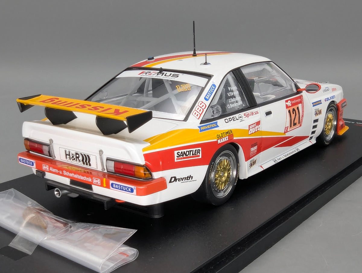 Modellautos 1:18 Werk83 Opel Manta 24h Nürburgring 2023 #121 mit OVP