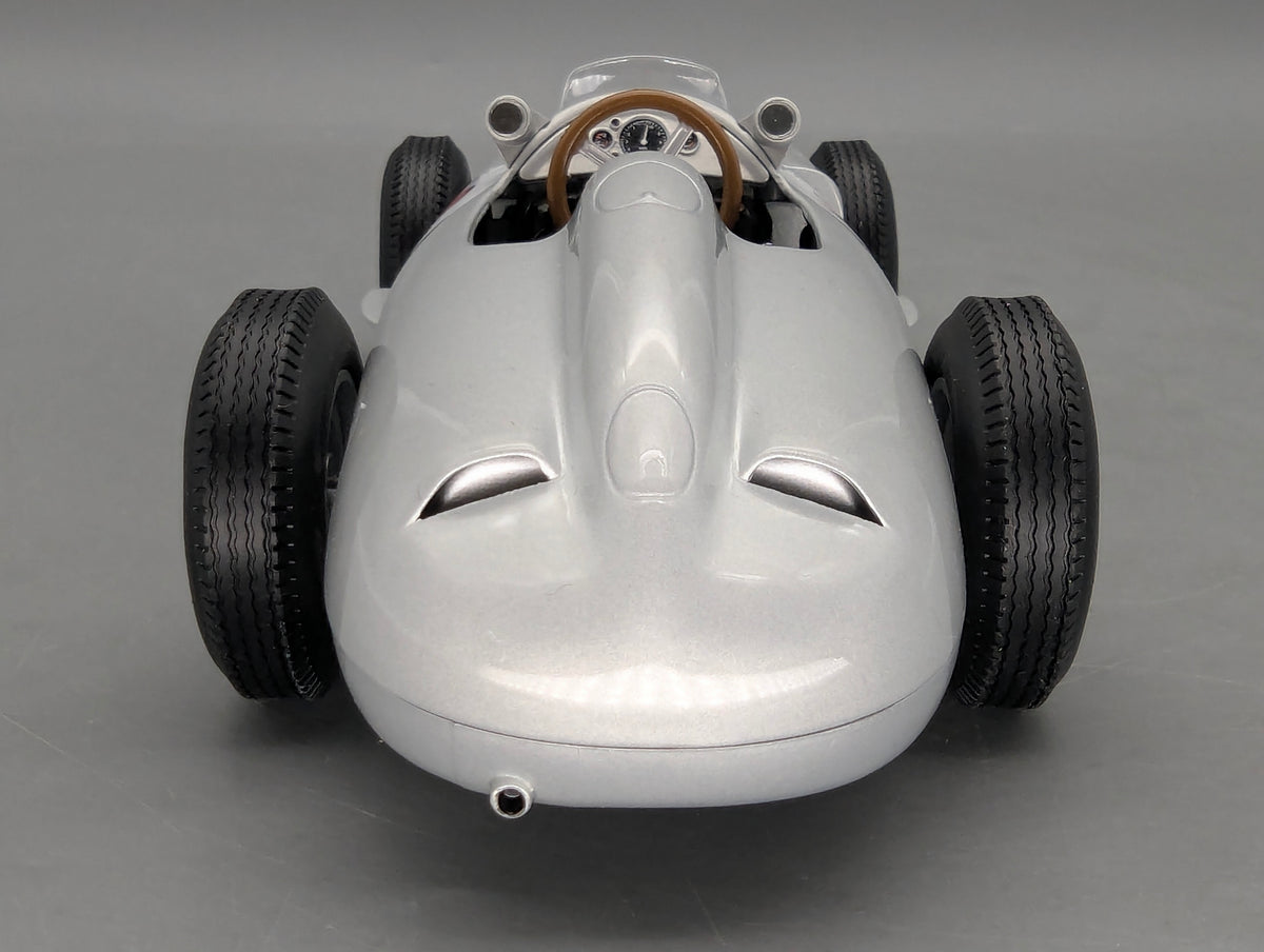 Modellautos 1:18 Werk83 / iScale Mercedes-Benz W196 Formula 1 1995 #8 Fangio mit OVP