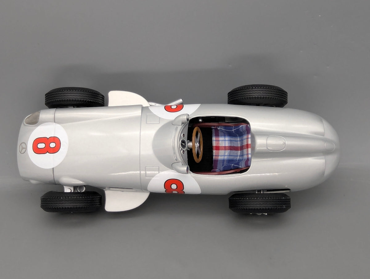 Modellautos 1:18 Werk83 / iScale Mercedes-Benz W196 Formula 1 1995 #8 Fangio mit OVP