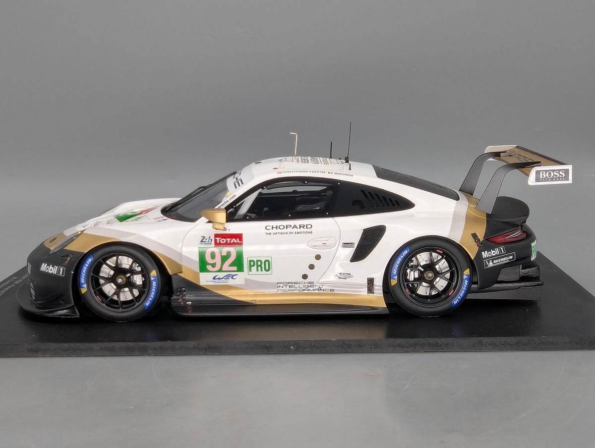Modellautos 1:18 Spark Porsche 911 RSR 24h Le Mans 2019 #92 mit OVP
