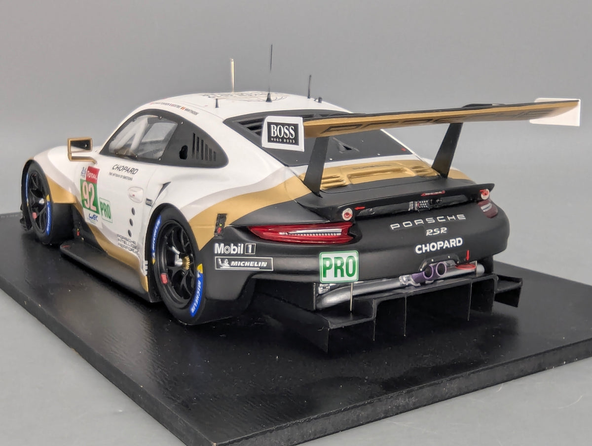 Modellautos 1:18 Spark Porsche 911 RSR 24h Le Mans 2019 #92 mit OVP