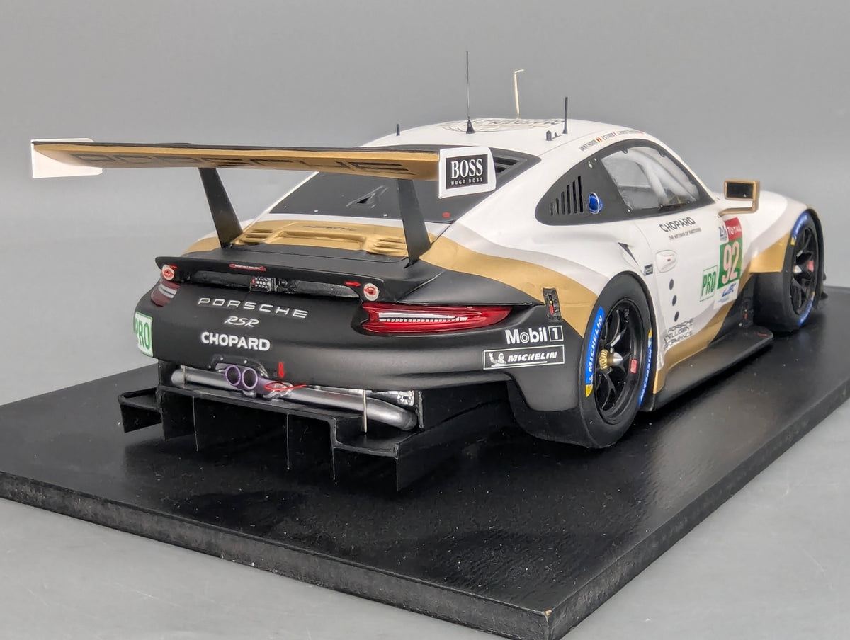 Modellautos 1:18 Spark Porsche 911 RSR 24h Le Mans 2019 #92 mit OVP
