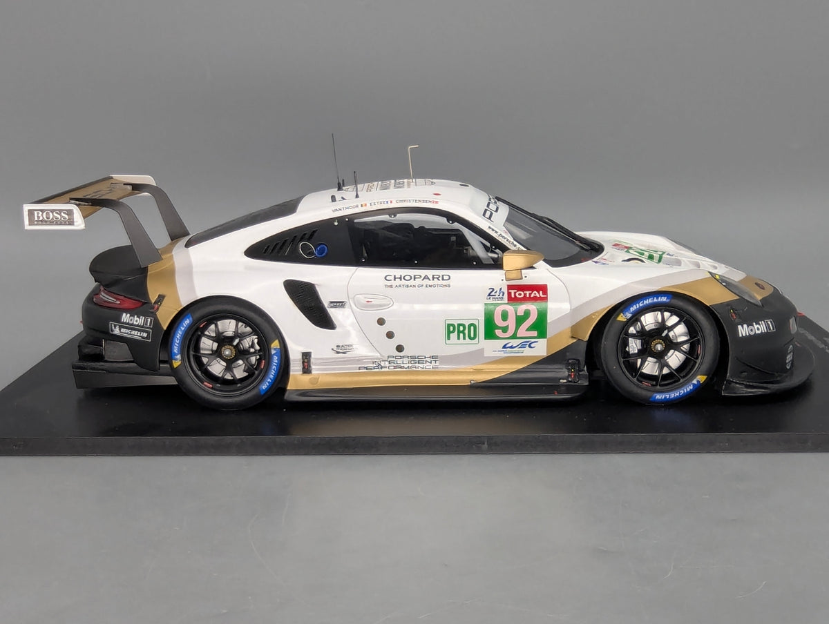 Modellautos 1:18 Spark Porsche 911 RSR 24h Le Mans 2019 #92 mit OVP