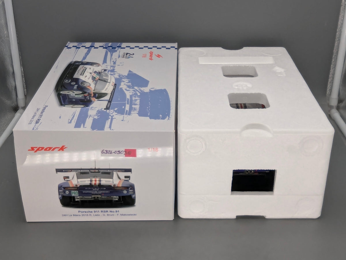 Modellautos 1:18 Spark Porsche 911 RSR 24h Le Mans 2018 #91 mit OVP