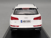 Modellautos 1:43 iScale Audi Q5 Ibisweiß Ibis White Weiß mit Dealer OVP