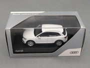 Modellautos 1:43 iScale Audi Q5 Ibisweiß Ibis White Weiß mit Dealer OVP