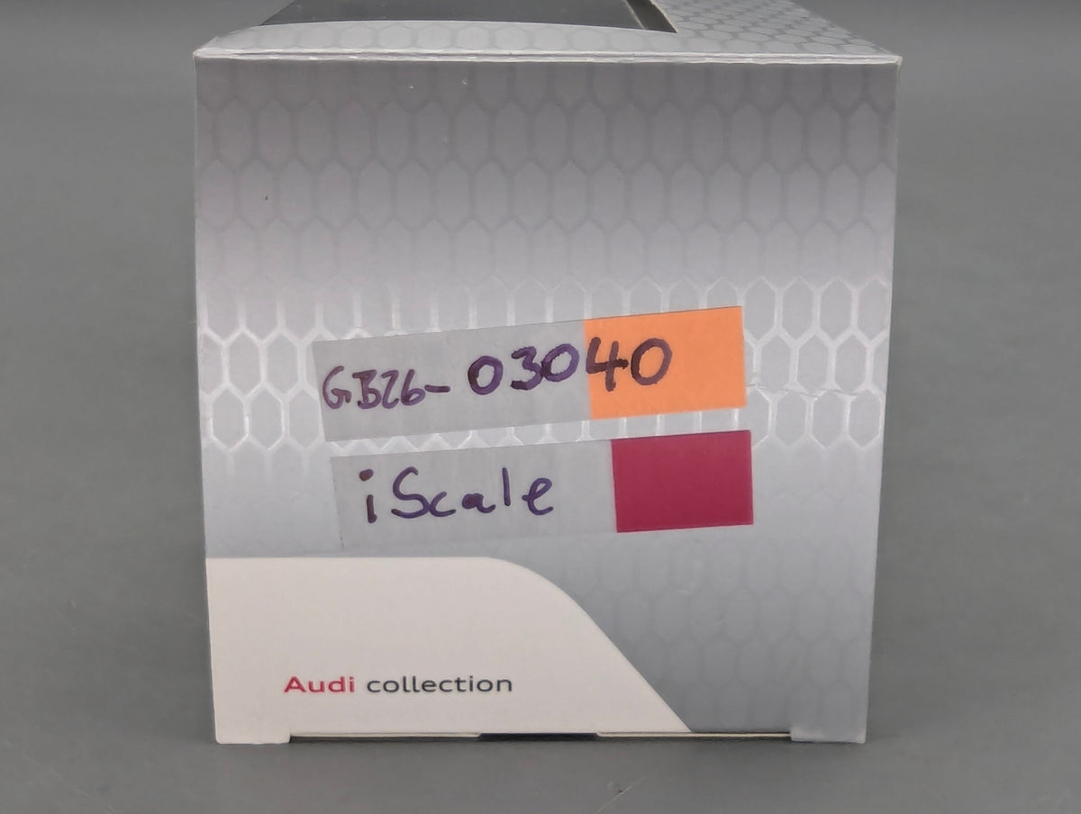 Modellautos 1:43 iScale Audi Q5 Ibisweiß Ibis White Weiß mit Dealer OVP