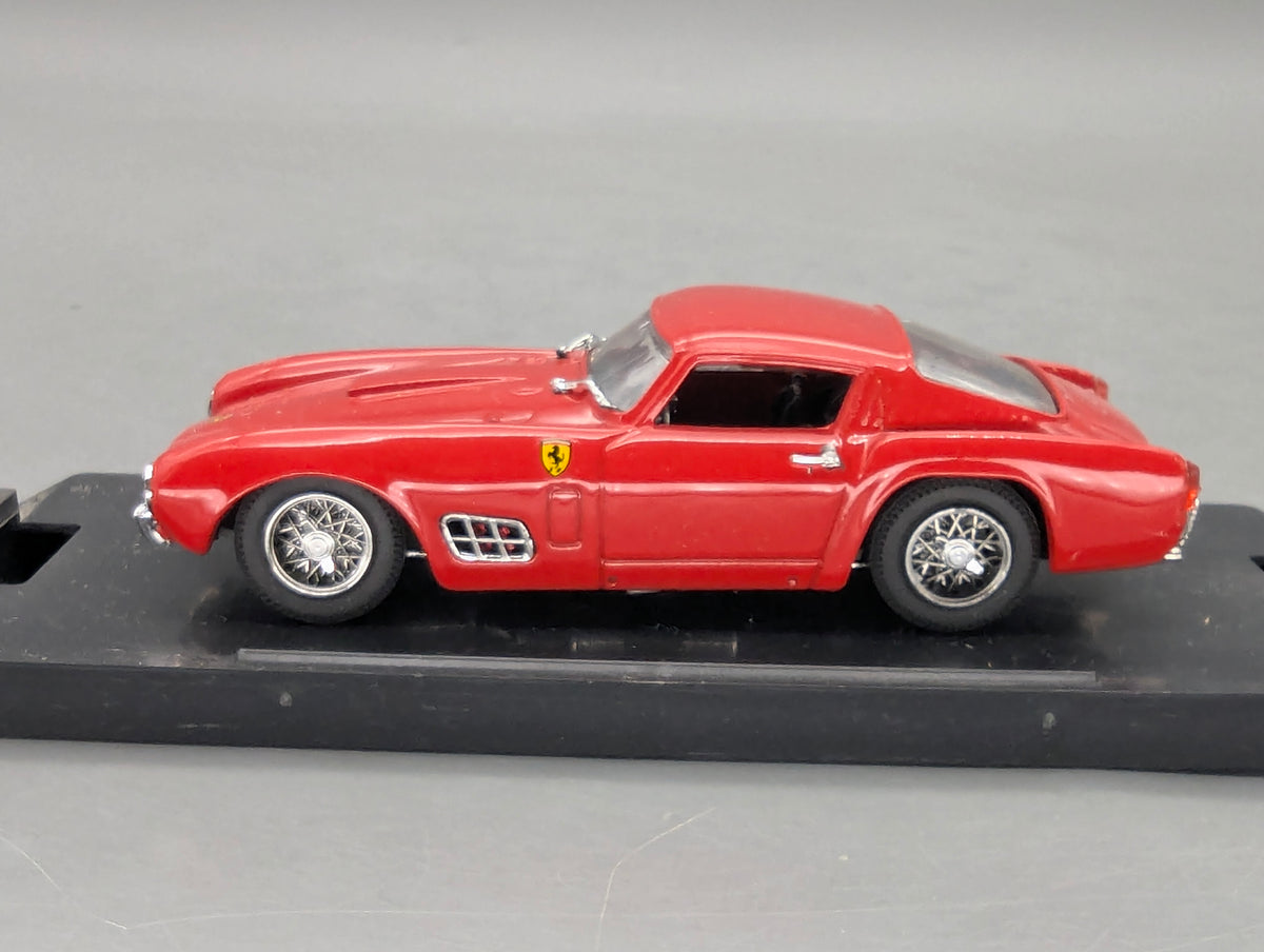 Modellautos 1:43 Bang Revell 424 Ferrari 250 TDF Prova Red mit OVP