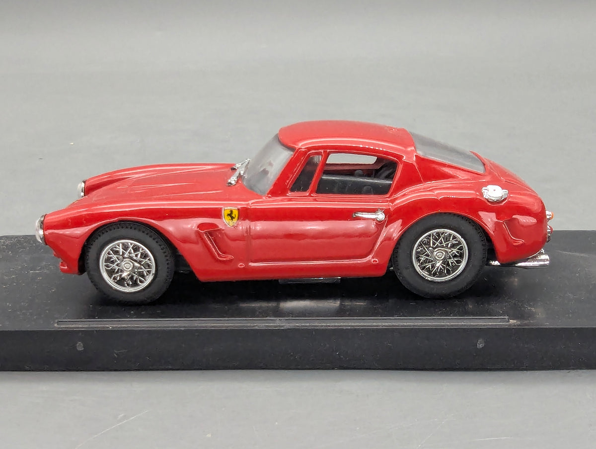 Modellautos 1:43 Bang Revell 405 Ferrari 250 GT Prova Red mit OVP