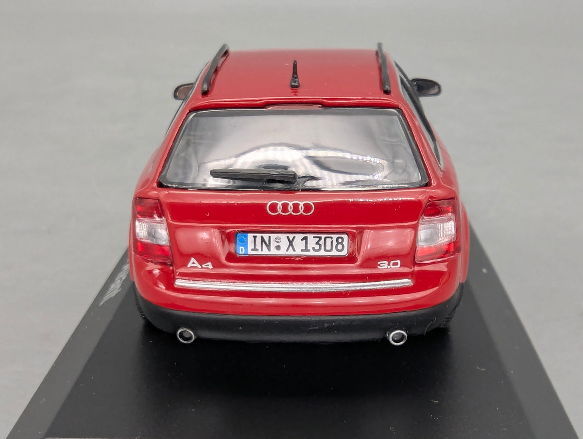 Modellautos 1:43 Minichamps Audi A4 3.0 Avant Rot mit Dealer OVP