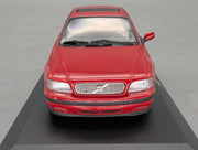 Modellautos 1:43 Minichamps Volvo S40 Rot mit Dealer OVP