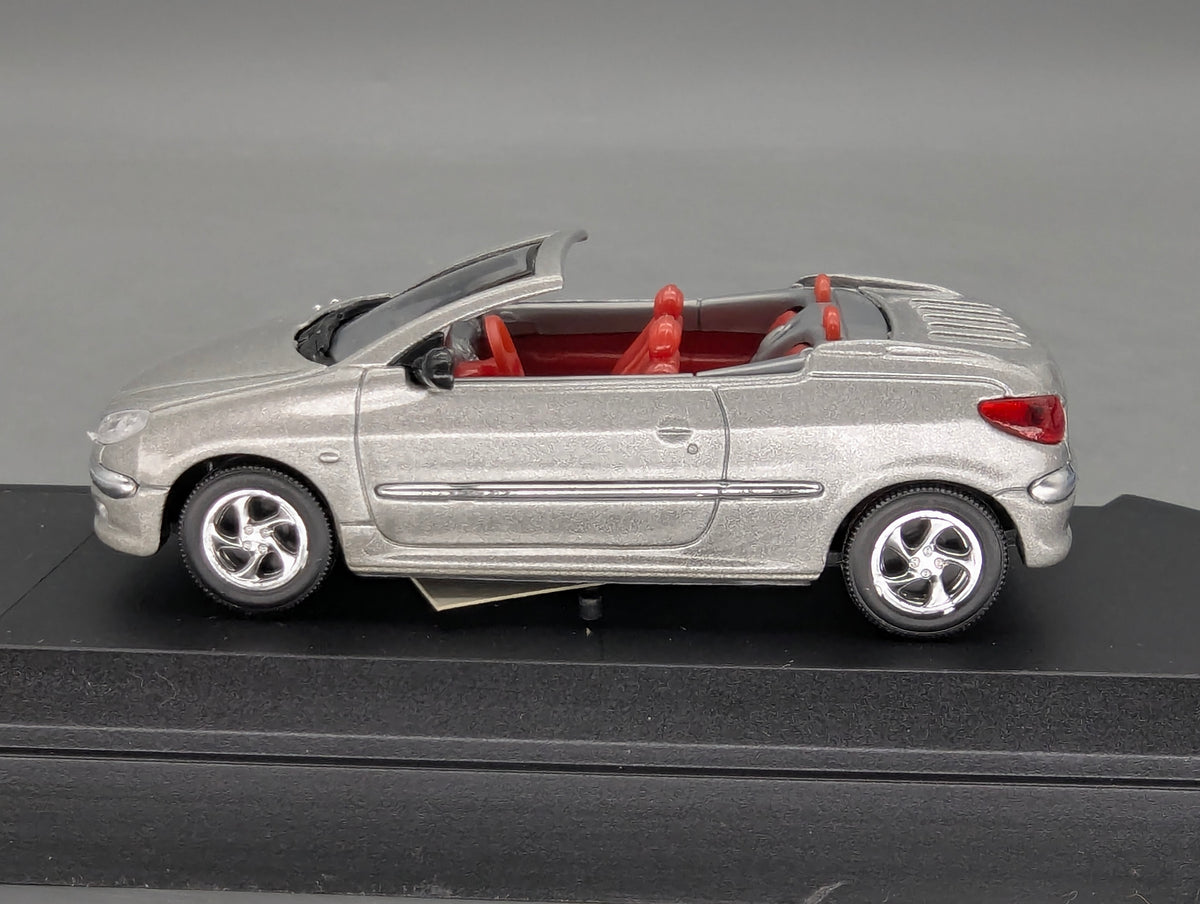 Modellautos 1:43 Solido 1559 Peugeot 206 CC Open Cabriolet mit OVP