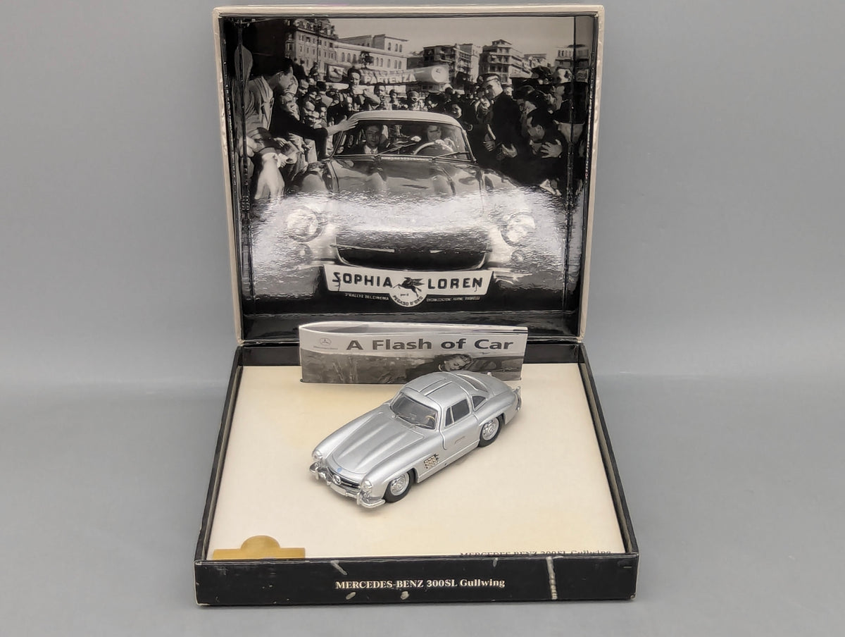 Modellautos 1:43 Minichamps Mercedes-Benz 300 SL Gullwing A Flash of Car Dealer OVP