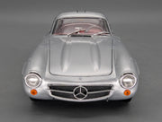 Modellautos 1:18 Norev Mercedes-Benz 300 SL Gullwing 1954 Silber OVP