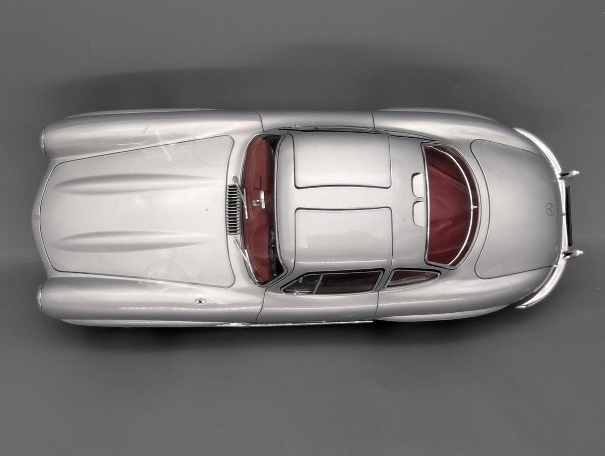 Modellautos 1:18 Norev Mercedes-Benz 300 SL Gullwing 1954 Silber OVP