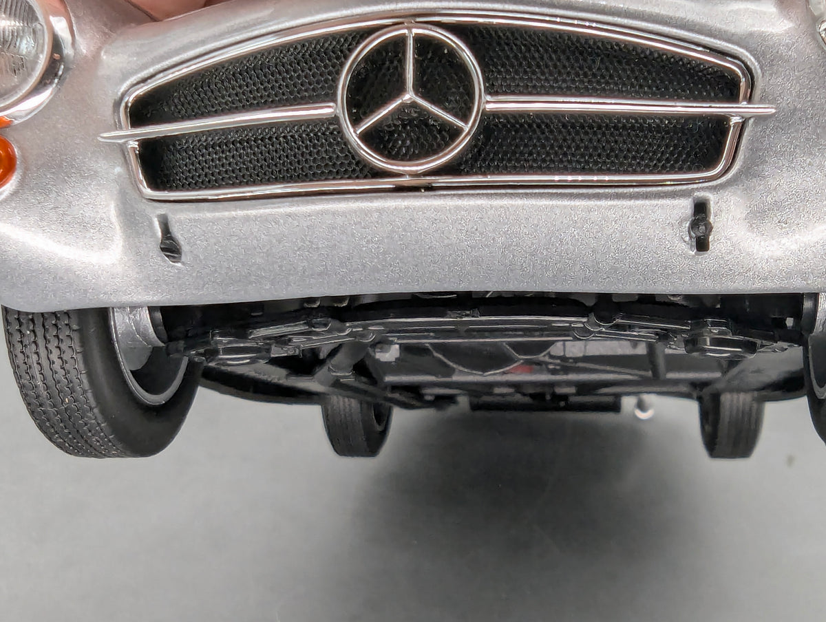 Modellautos 1:18 Norev Mercedes-Benz 300 SL Gullwing 1954 Silber OVP