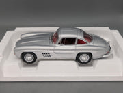 Modellautos 1:18 Norev Mercedes-Benz 300 SL Gullwing 1954 Silber OVP