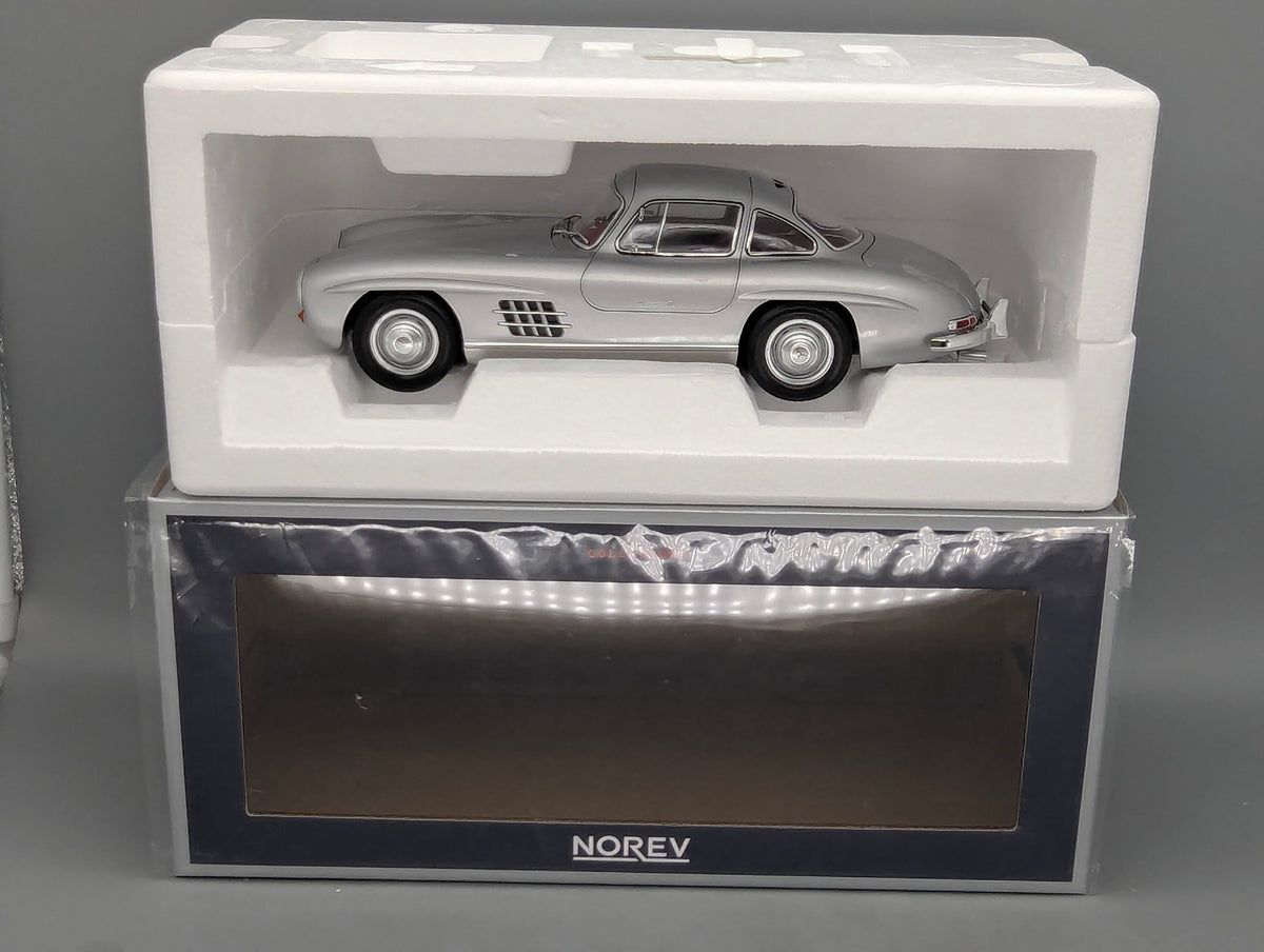 Modellautos 1:18 Norev Mercedes-Benz 300 SL Gullwing 1954 Silber OVP
