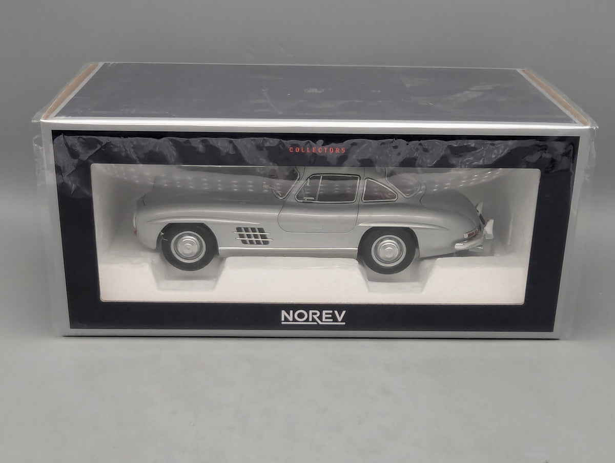 Modellautos 1:18 Norev Mercedes-Benz 300 SL Gullwing 1954 Silber OVP