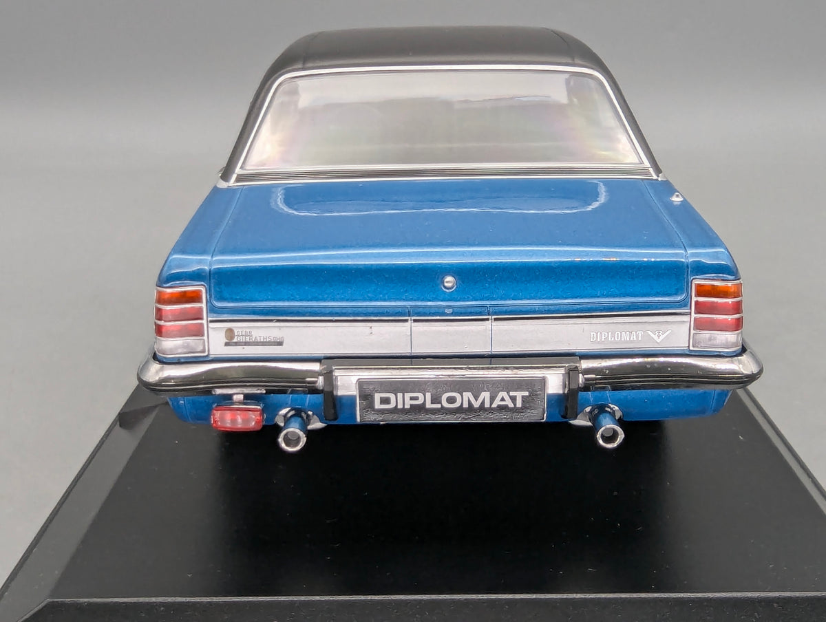Modellautos 1:18 Norev Opel Diplomat V8 Blau Metallic 1969 mit OVP