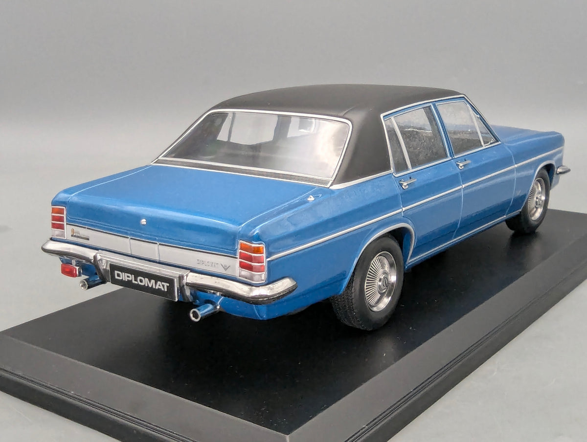 Modellautos 1:18 Norev Opel Diplomat V8 Blau Metallic 1969 mit OVP