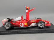 Modellautos 1:18 Hot Wheels Racing B6219 Ferrari F1 2004 WC #1 M. Schumacher OVP