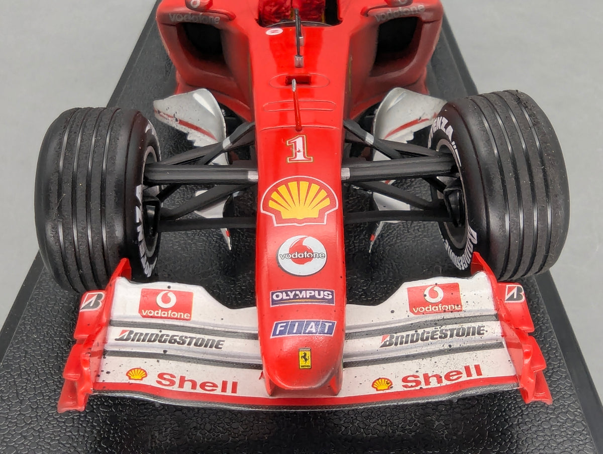 Modellautos 1:18 Hot Wheels Racing B6219 Ferrari F1 2004 WC #1 M. Schumacher OVP