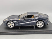 Modellautos 1:18 Hot Wheels Ferrri F12 Berlinetta Dunkelblau mit OVP