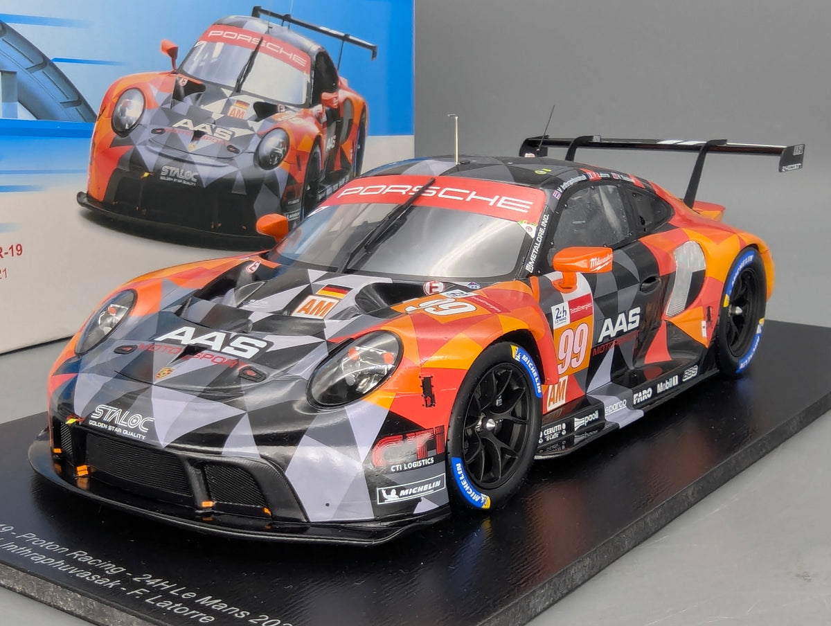 Modellautos 1:18 Spark 18S707 Porsche 911 RSR-19 24h Le Mans 2021 #99 mit OVP