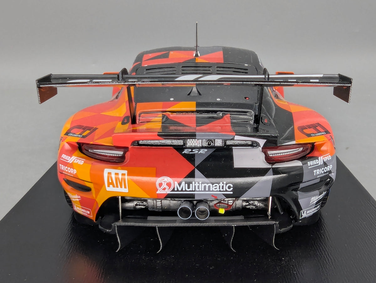 Modellautos 1:18 Spark 18S707 Porsche 911 RSR-19 24h Le Mans 2021 #99 mit OVP
