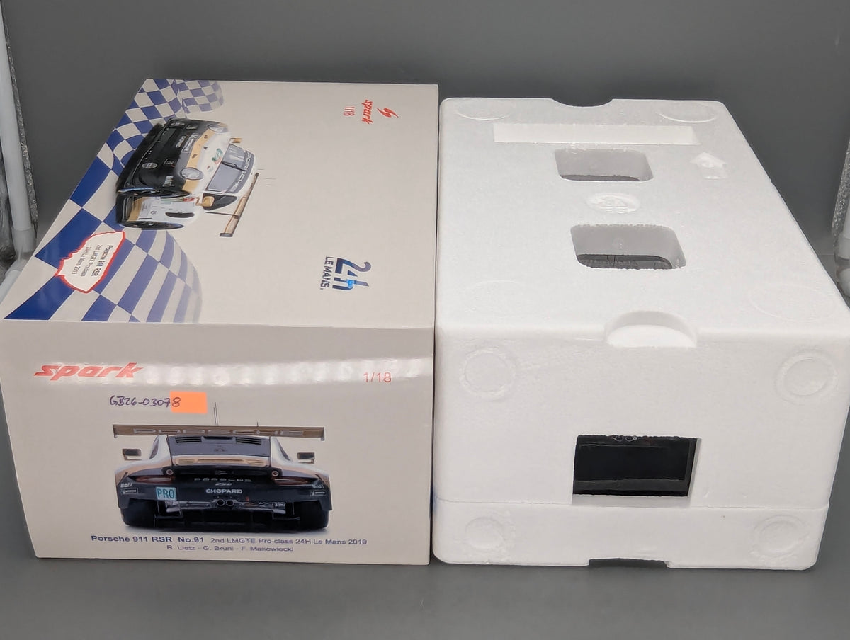 Modellautos 1:18 Spark 18S434 Porsche 911 RSR 24h Le Mans 2019 #91 mit OVP