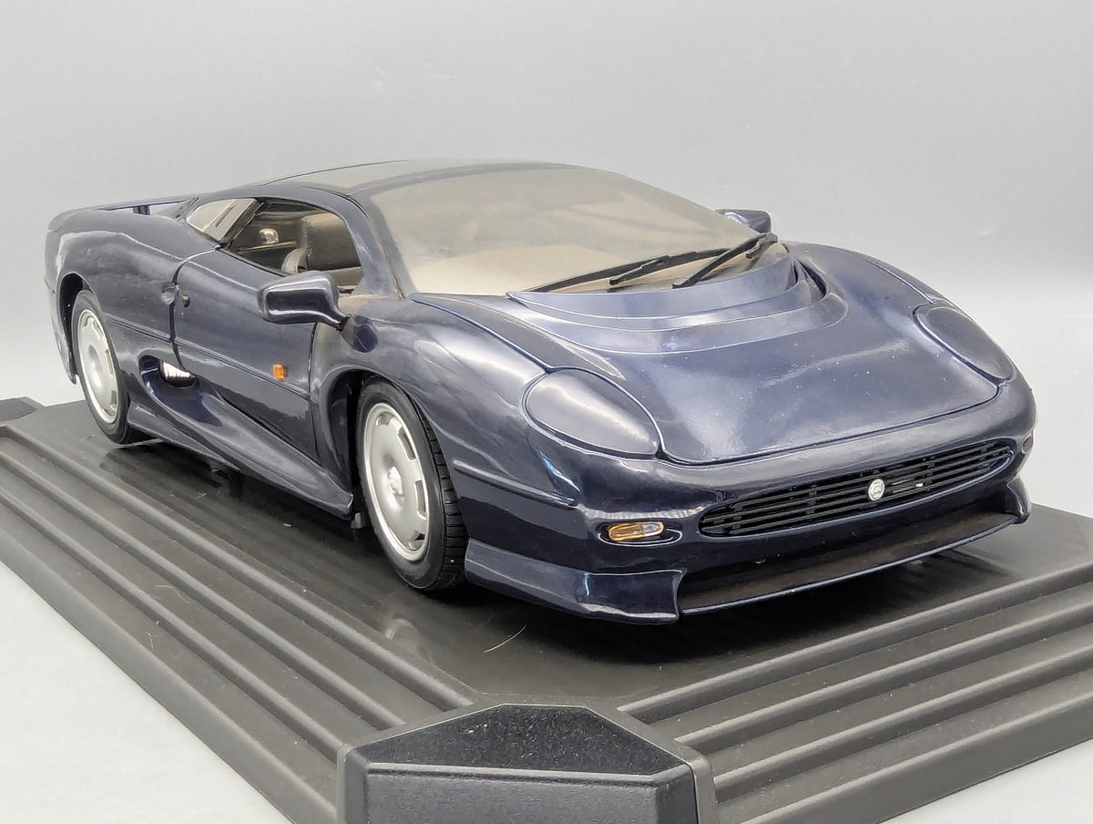 Modellautos 1:12 Maisto Jaguar XJ 220 1992 Dunkelblau mit OVP