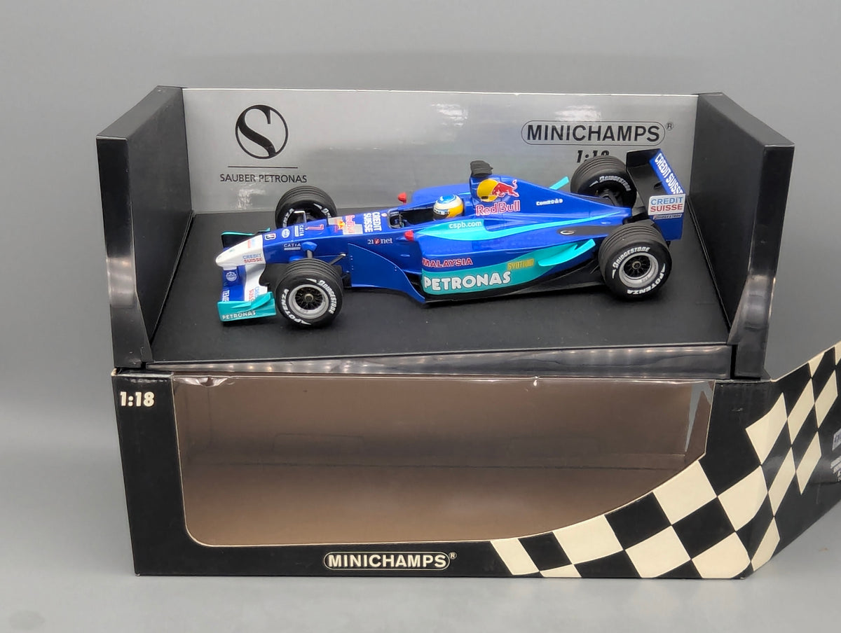 Modellautos 1:18 Minichamps Sauber Petronas Showcar 2002 #7 Nick Heidfeld mit OVP