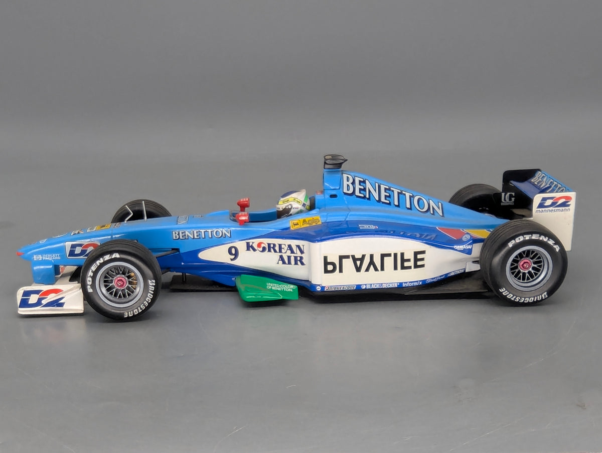 Modellautos 1:18 Minichamps Benetton Playlife B199 1999 #9 Fisichella OVP