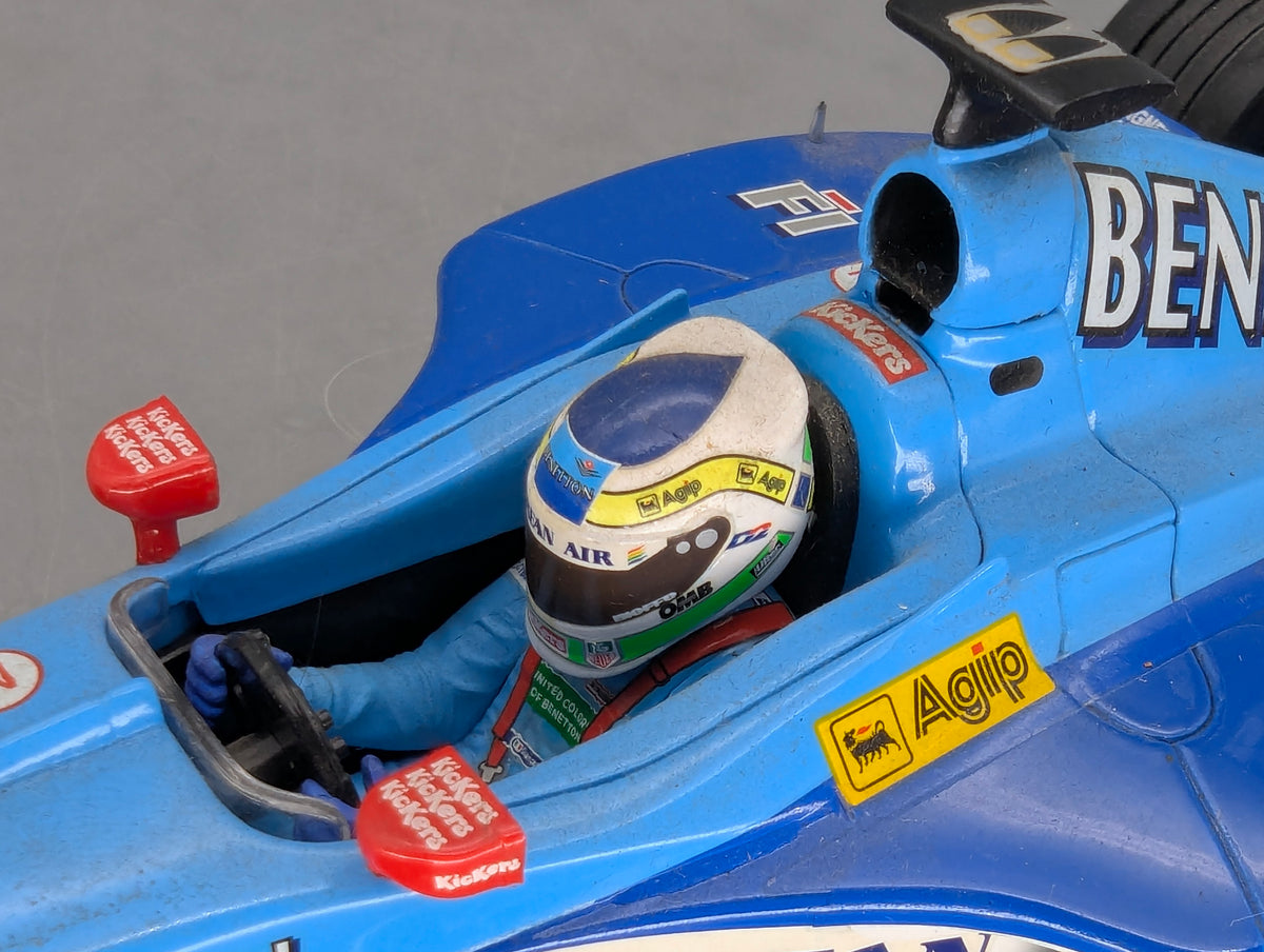 Modellautos 1:18 Minichamps Benetton Playlife B199 1999 #9 Fisichella OVP