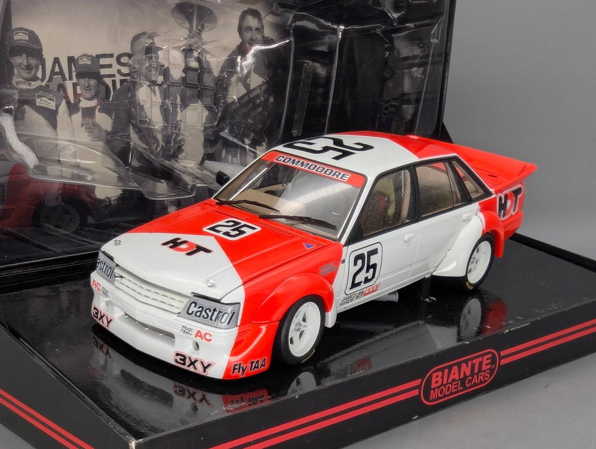 Modellautos 1:18 Biante Holden VK Commodore Bathurst 1000 1985 #25 mit OVP