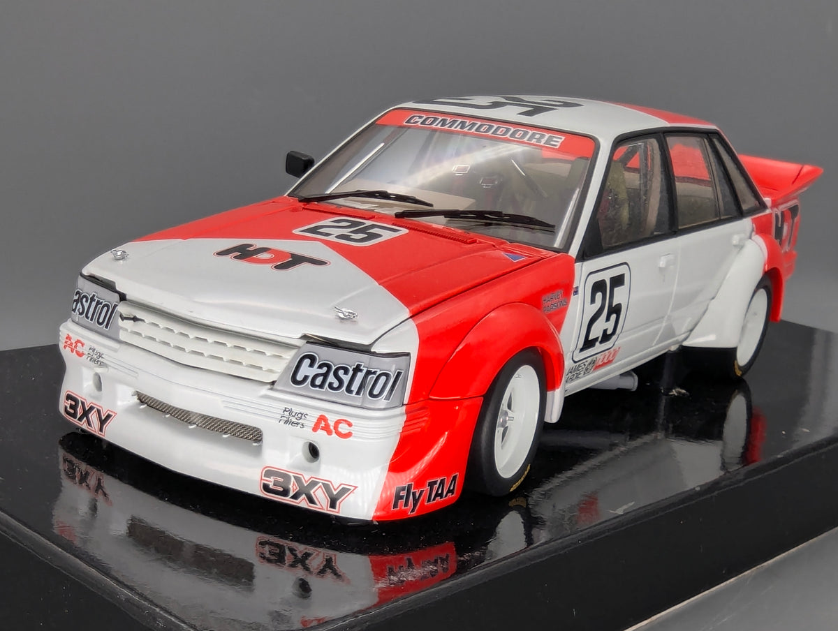 Modellautos 1:18 Biante Holden VK Commodore Bathurst 1000 1985 #25 mit OVP