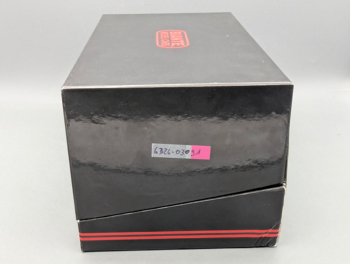 Modellautos 1:18 Biante Holden VK Commodore Bathurst 1000 1985 #25 mit OVP