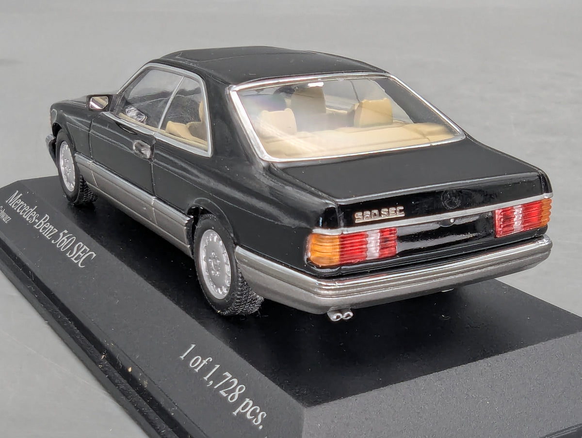 Modellautos 1:43 Minichamps Mercedes Benz 560 SEC 1986 Schwarz mit OVP