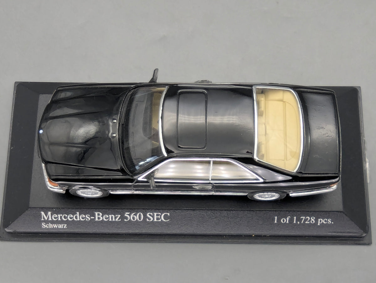 Modellautos 1:43 Minichamps Mercedes Benz 560 SEC 1986 Schwarz mit OVP