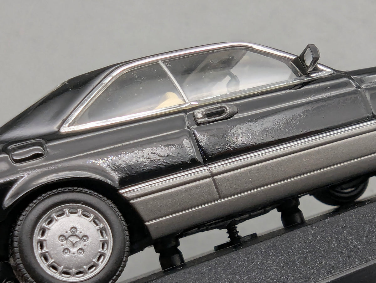 Modellautos 1:43 Minichamps Mercedes Benz 560 SEC 1986 Schwarz mit OVP
