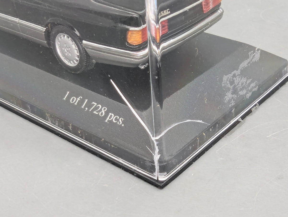 Modellautos 1:43 Minichamps Mercedes Benz 560 SEC 1986 Schwarz mit OVP