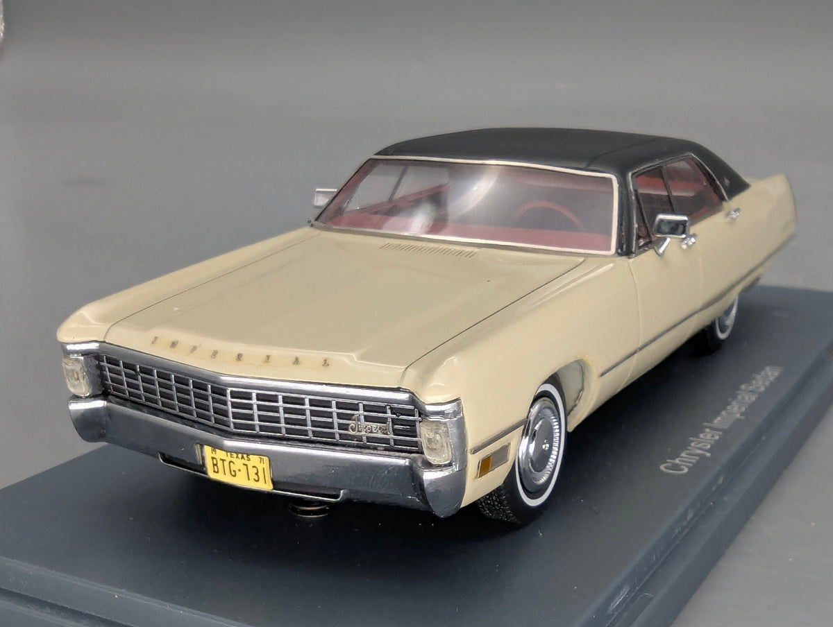Modellautos 1:43 Neo Scale Models 44731 Chrysler Imperial Sedan mit OVP