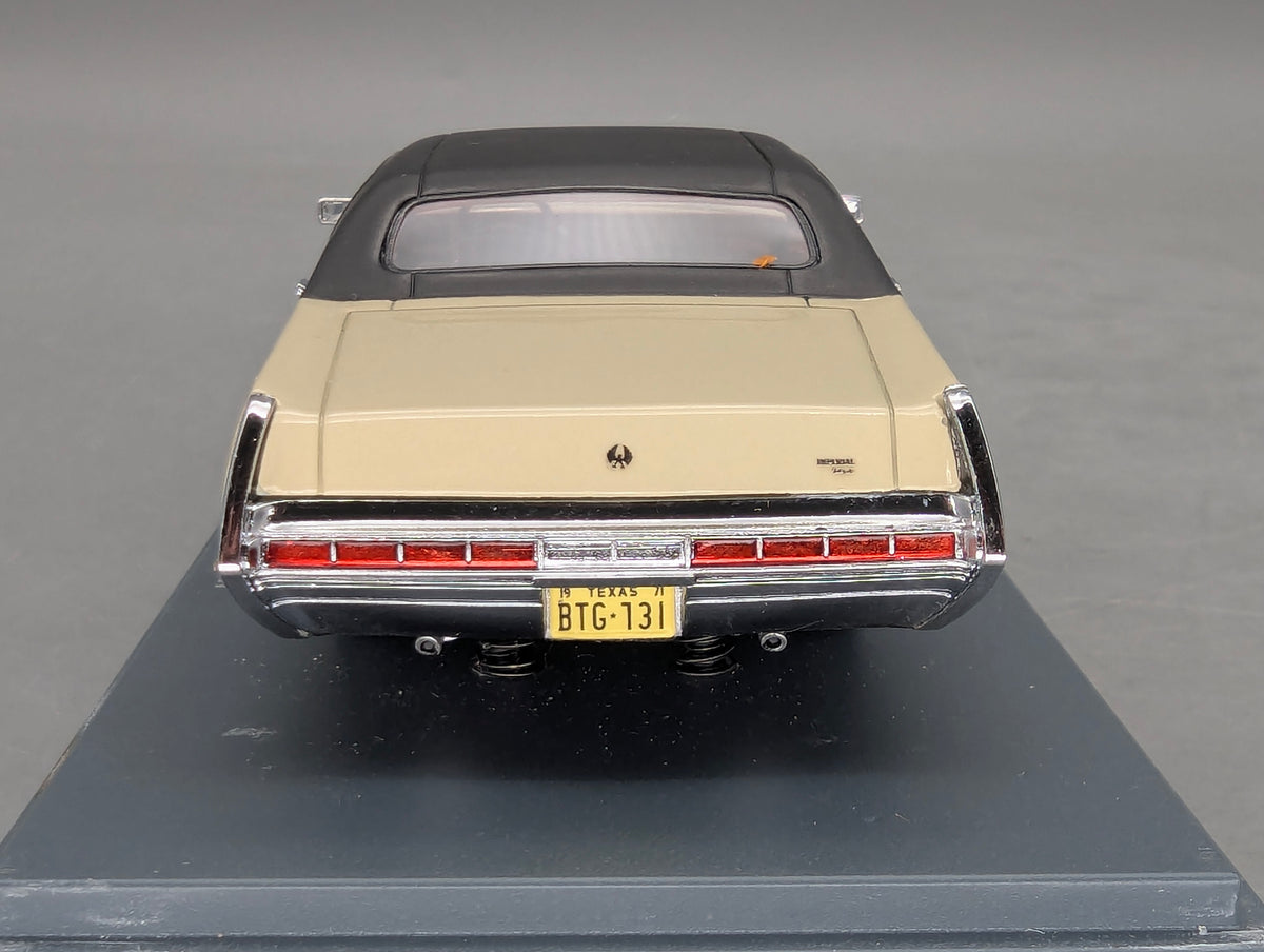 Modellautos 1:43 Neo Scale Models 44731 Chrysler Imperial Sedan mit OVP