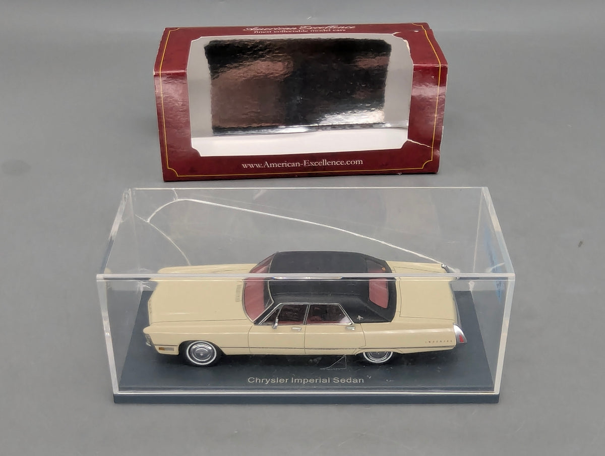 Modellautos 1:43 Neo Scale Models 44731 Chrysler Imperial Sedan mit OVP